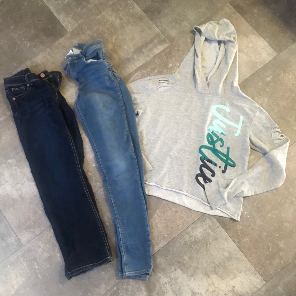 2pairs jeans and justice sweatshirt